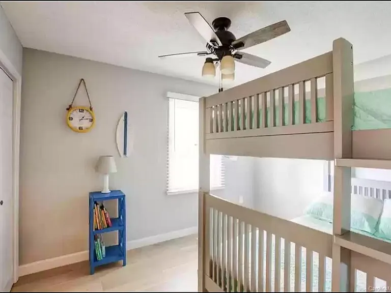 6702 Emerald Isle Dr — Photo 18