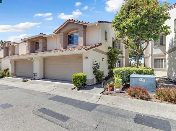 233 Portola Dr, Danville, CA 94506