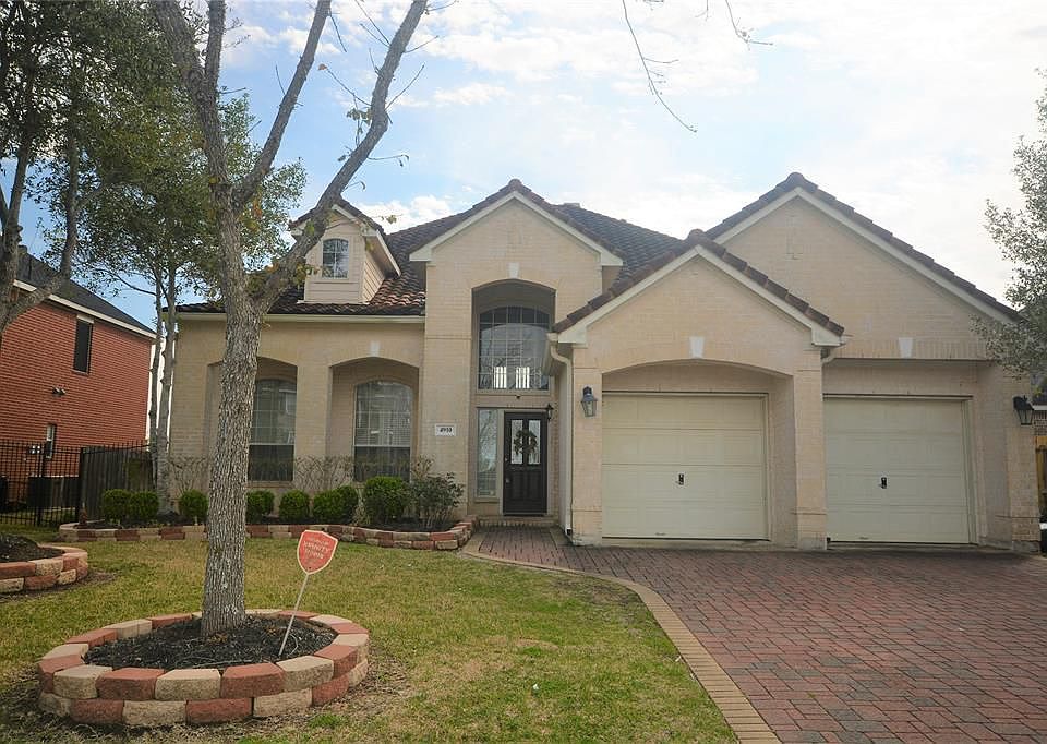 1st image of 4910 Mornington Dr