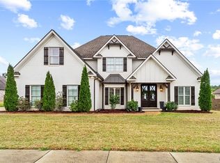 13818 Glenview Dr, Northport, AL 35475