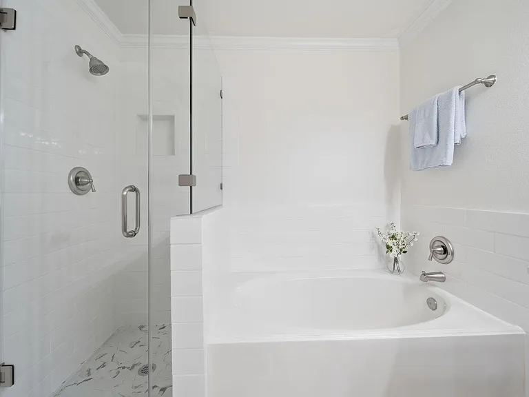 32334 Summer Park Ln — Photo 15