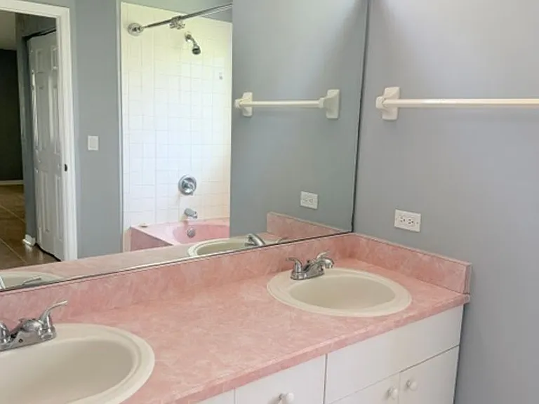 20 Palm Ln — Photo 8