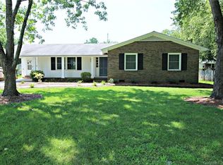 1006 Arrowhead Dr SE, Concord, NC 28025