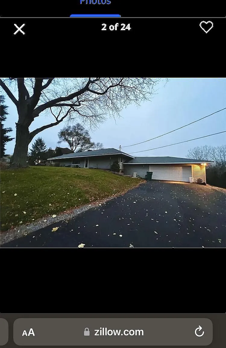 4283 Nine Mile Point Rd — Photo 2