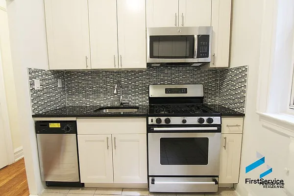 Rented by FirstService Realty (legacy) | media 58