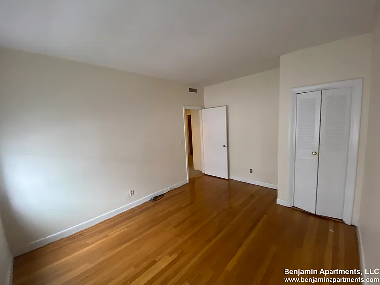 1137 Commonwealth Ave #6 — Photo 15