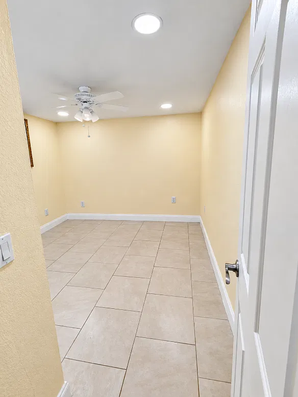 1 bed, 400 sqft, $1,600 — Photo 3