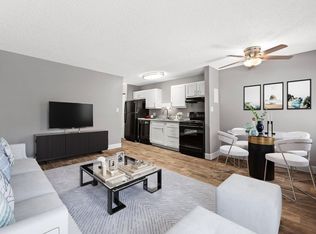 Cresta Run Apartments, Arvada, CO 80002