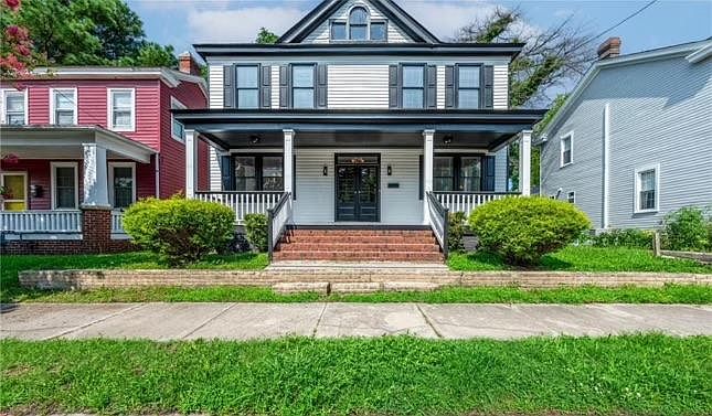 1st image of 250 Elm Ave