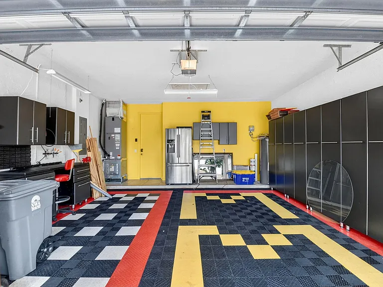 6812 Belmont Shore Dr — Photo 23