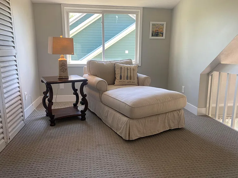 212 Rivershore Dr — Photo 13