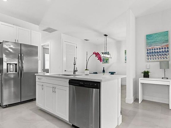 4th image of 3050 Thomasson Dr Unit 106