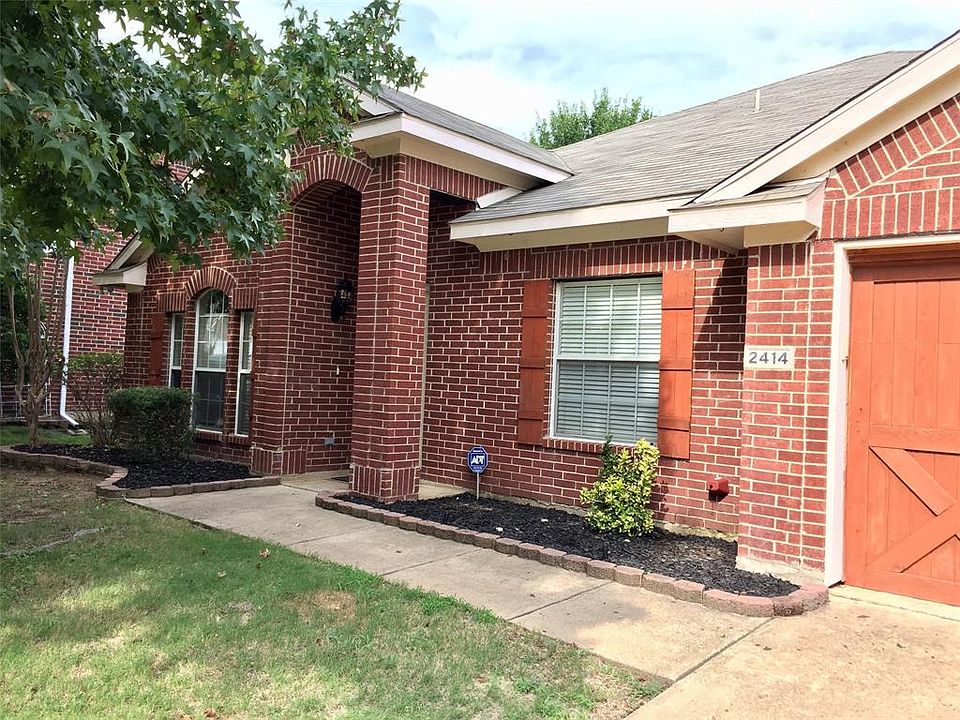 1st image of 2414 Blue Holly Dr