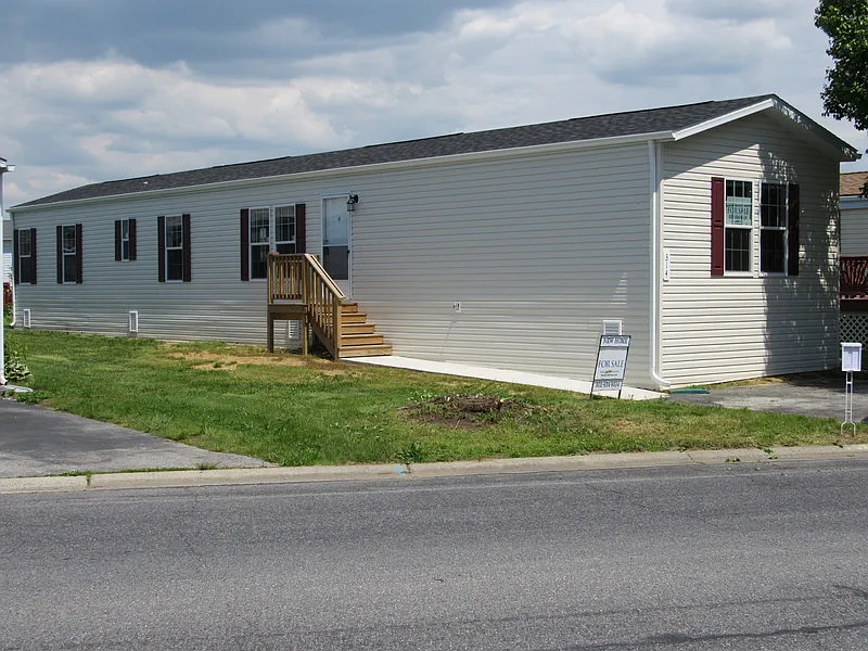 314 Joan Dr photo 1