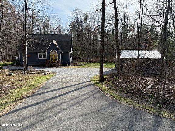 2nd image of 594 Shunpike Rd