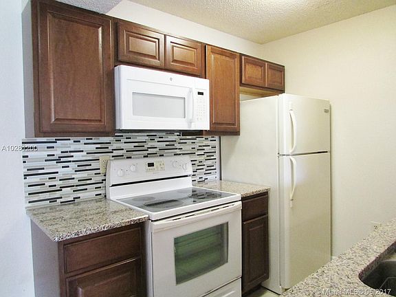 5th image of 9843 SW 138th Ave Ea2r Miami Fl 33186