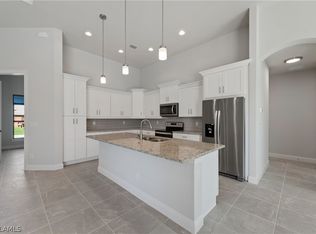 2636 SW 31st Lane Cpe, Coral, FL 33914