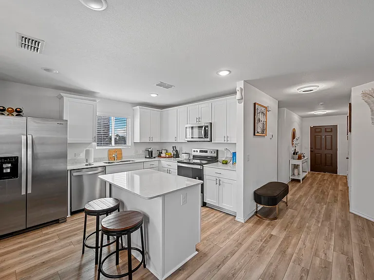 4500 Greyberry Dr — Photo 5