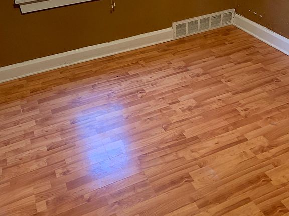 2nd image of 4332 W 47th St