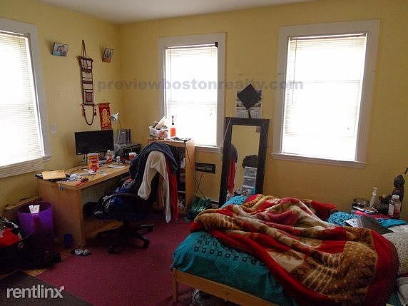 2nd image of 199 Boylston St #A