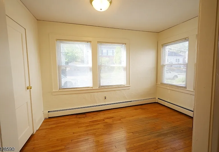 15 Edgar St #A — Photo 4