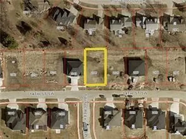 2205 14th St SW, Altoona, IA 50009