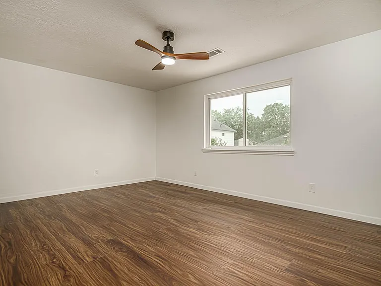 2287 Woodland Springs St — Photo 23
