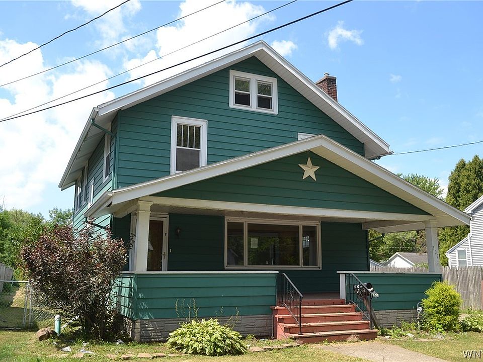 1st image of 107 S Main St