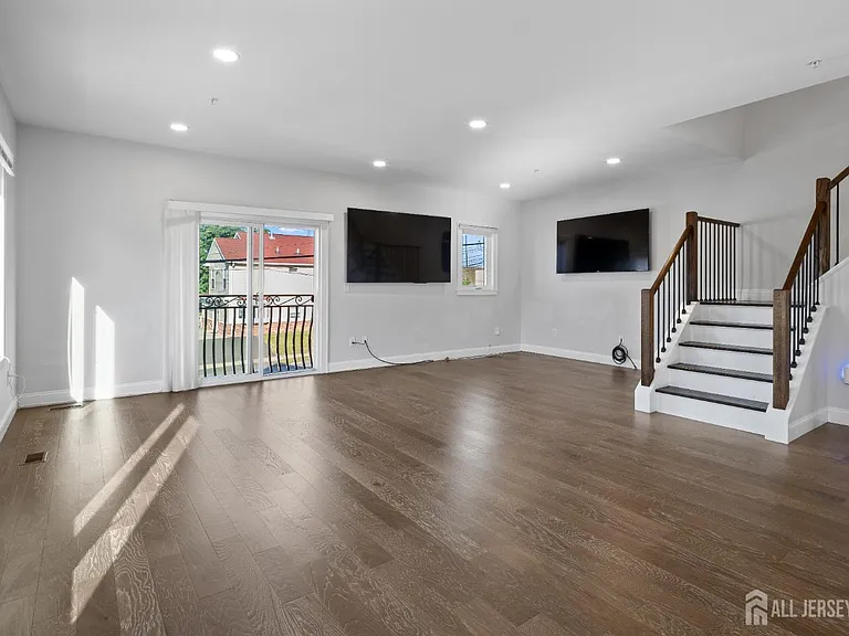 22 Arcadia Pl #B — Photo 14