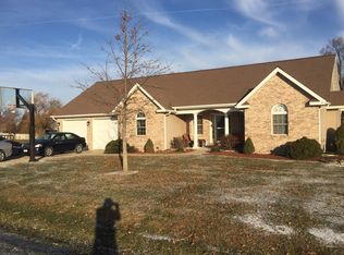 203 Penny St, Gillespie, IL 62033
