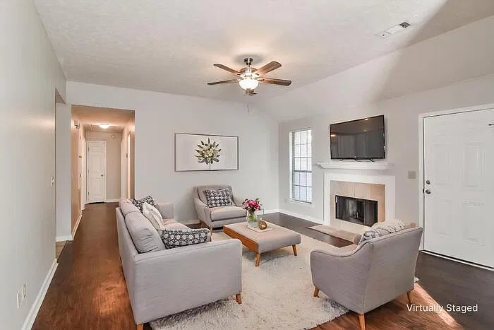 3 bed, 2.0 bath, 1397 sqft, $1,545 — Photo 4