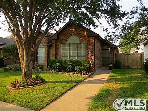 1st image of 6426 White Oak Dr