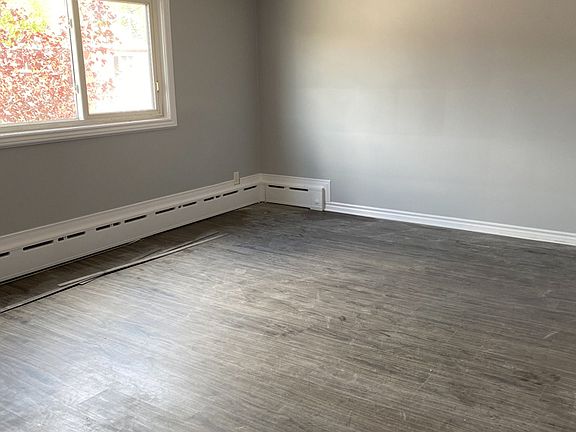 2nd image of 120 Lavergne St #1017821