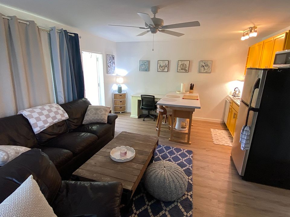 1st image of 2625 SE 1st Ct #4
