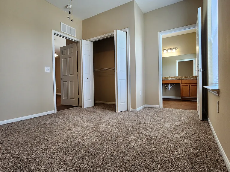 2225 Ranch Road 1869 #1601 — Photo 8