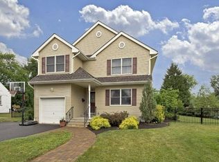 57 Adams St, Somerville, NJ 08876