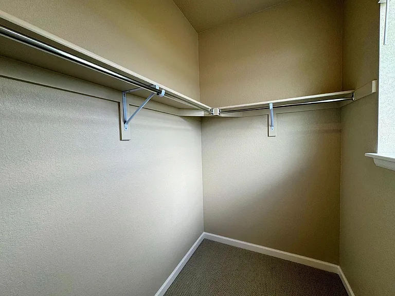 7022 Doncaster Ct — Photo 25