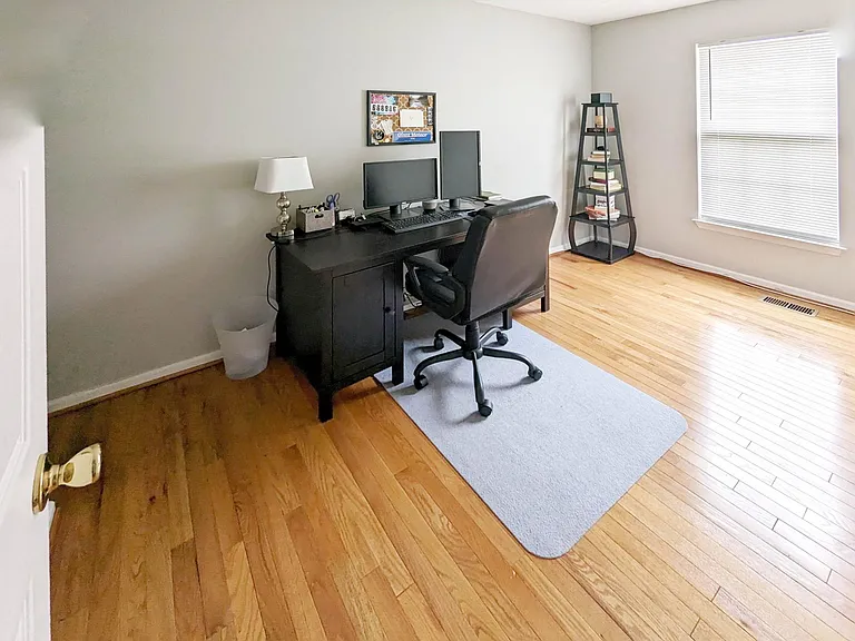5240 Earles Ct — Photo 18