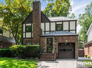 512 Fairidge Terrace, Teaneck, NJ 07666