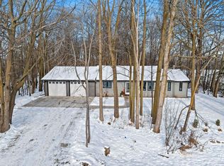 2144 E Shady Ln, Neenah, WI 54956