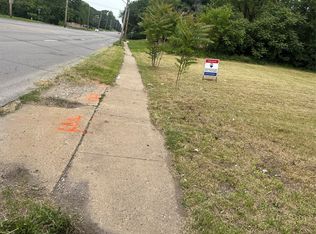 2415 Hickman Rd, Des Moines, IA 50310