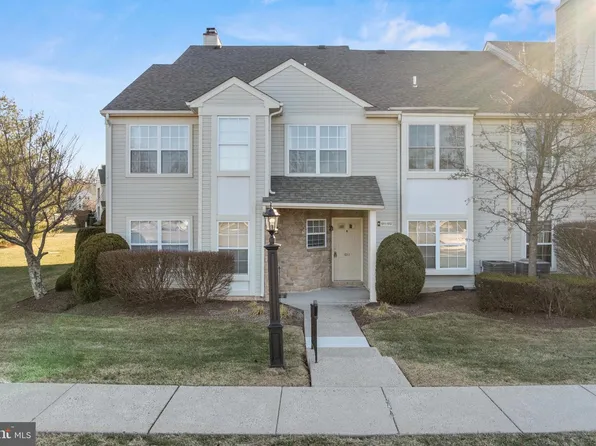 1011 Denby Ct, Quakertown, PA 18951