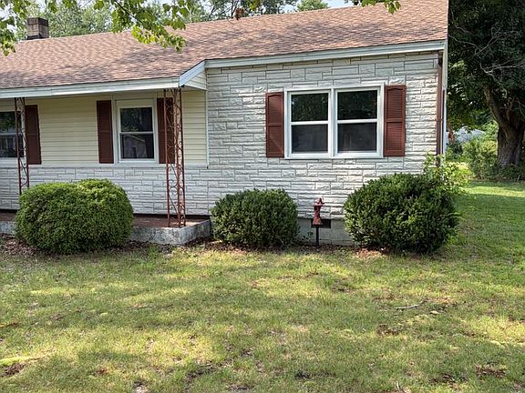 3rd image of 505 Robinson St