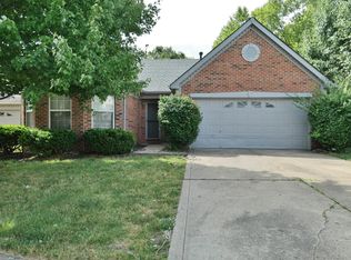 335 Lake Ridge Ln, Greenwood, IN 46142