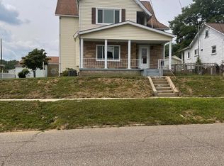 71 Oak Ave, Moundsville, WV