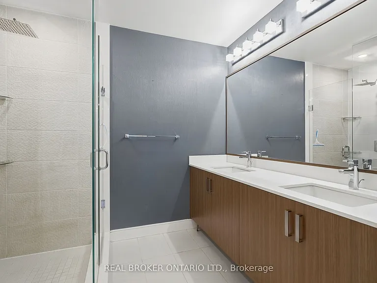 1575 Lakeshore Rd W #366 — Photo 22