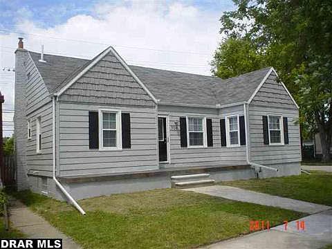 1st image of 706 Saint John St