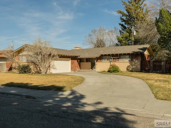 1985 Tiffany Dr, Idaho Falls, ID 83404