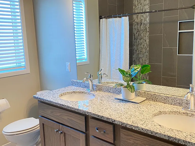 2312 Hart Dr SW — Photo 20