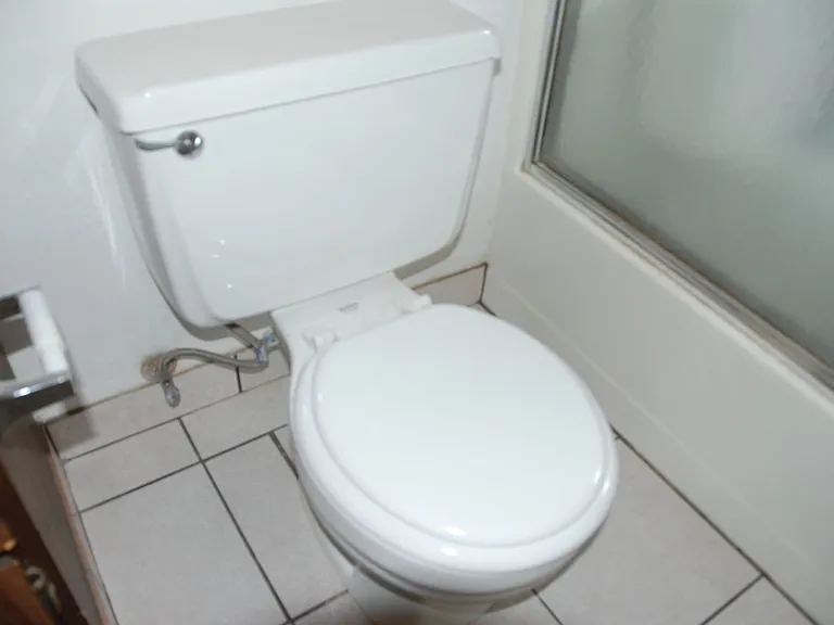 1704 Antoine Ave — Photo 14